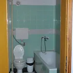 Kris Guest house 2*